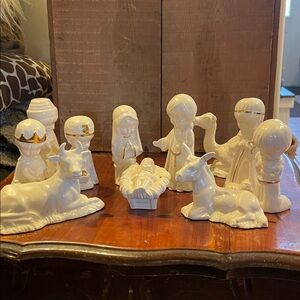 Nativity Scene | Figurine | 11 Piece Set | Ceramic | White/Gold |Christmas Decor